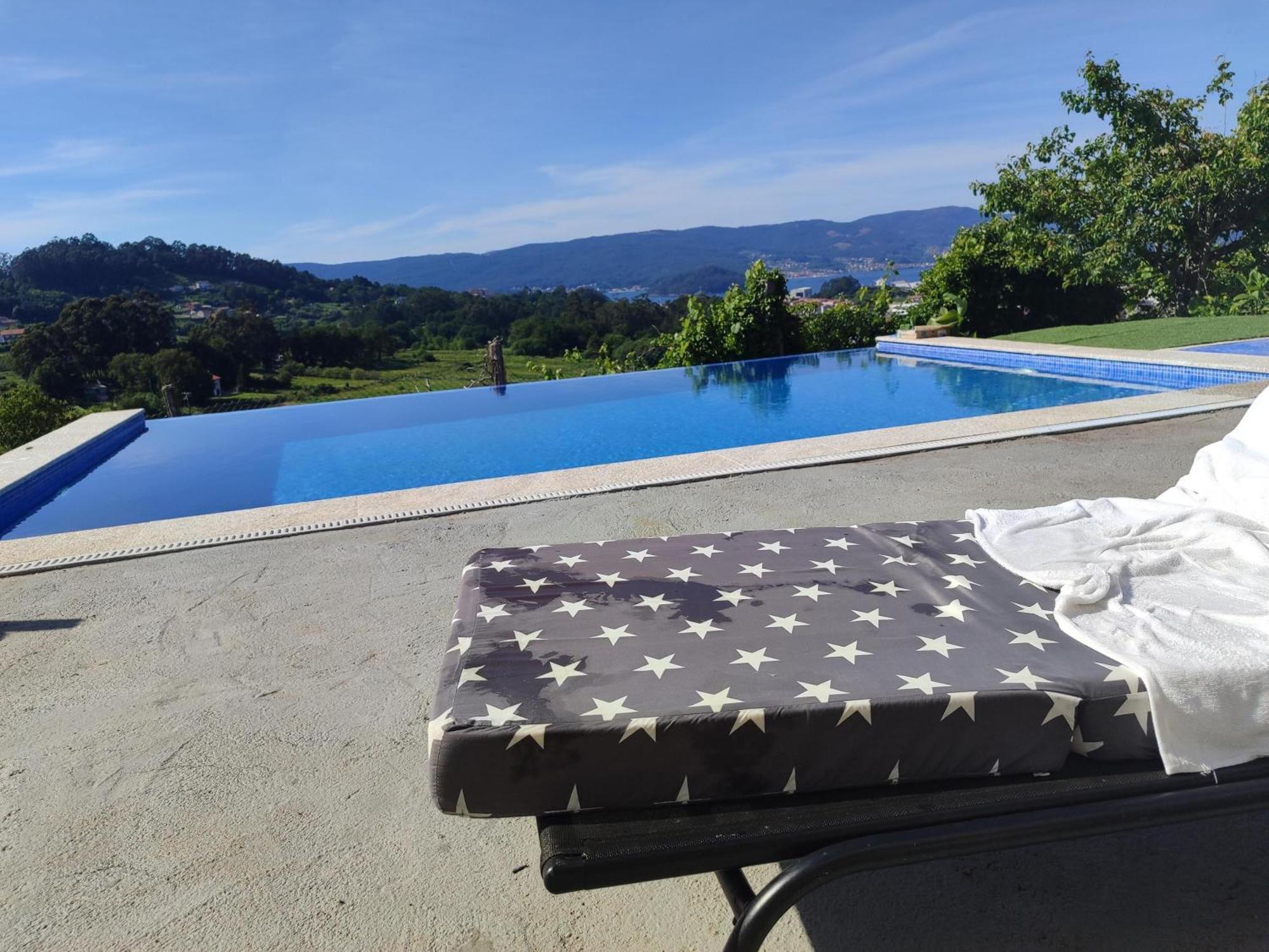 Villa Hogar Pepa à Marín Extérieur photo
